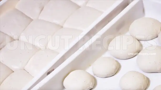 Italian Homemade Neapolitan Pizza Recipe - 02