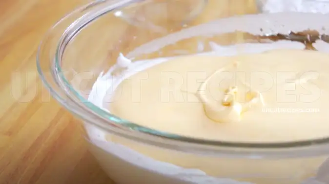 Italian Sponge Cake Recipe - 04