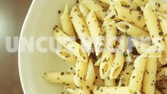 Pasta with Butter and Sage Sauce