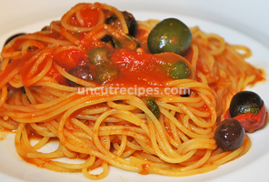 Italian Traditional 1950 Spaghetti Puttanesca Recipe