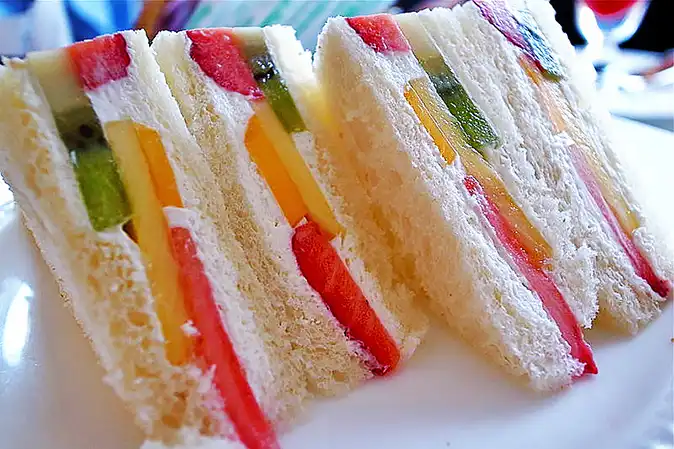 Japanese Fruit Sandwich Recipe ( フルーツサンドウィッチ )