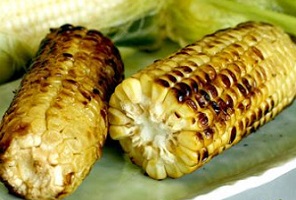 Japanese Grilled Corn with Miso Butter Recipe ( 味噌バターコーン )