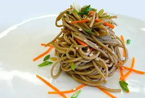 Japanese Healthy Soba Noodle Salad Recipe (蕎麦サラダ)
