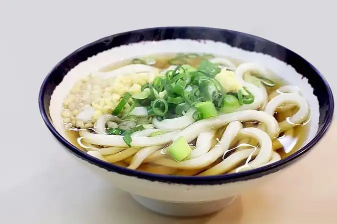 Japanese Hiyashi Tanuki Udon Recipe ( 冷やしたぬきうどん ) Cold Udon Noodles Recipe