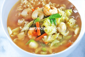 Japanese Instant Ramen with Seafood and Vegetables Recipe