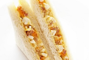 Japanese Bacon Egg Sandwich Recipe ( Bacon Tamago Sando Recipe ベーコンたまごサンド )