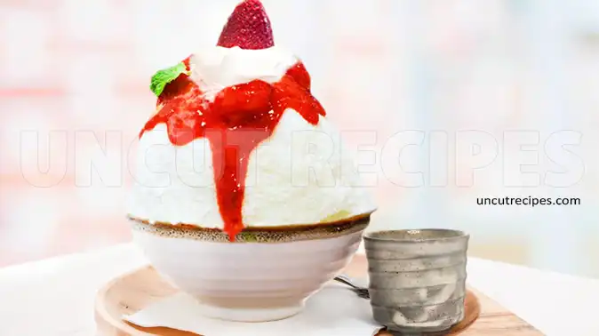Japanese Strawberry and Milk Kakigori Recipe ( かき氷 )