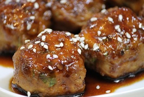 Japanese Tsukune - Japanese Chicken Teriyaki Meatballs ( つくね ) Recipe