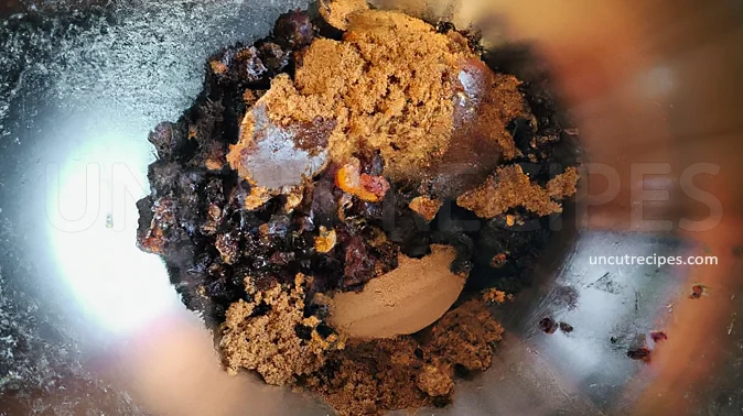 Traditional Scottish Fruit Slice Recipe ( Fly Cemetery Recipe ) - 07