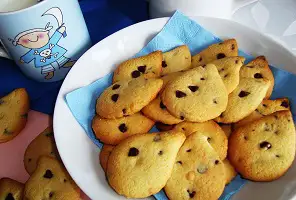 Biscuits with Chocolate Chips Recipe (Gocciole)