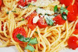 Spaghetti with Fresh Cherry Tomatoes and Basil Recipe