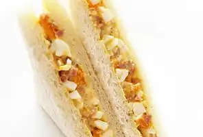 Bacon Egg Sandwich Recipe (Bacon Tamago Sando ベーコンたまごサンド)