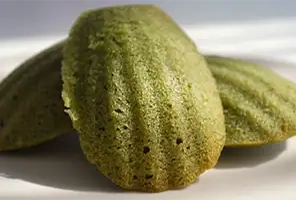 Matcha Madeleines Recipe (抹茶マドレーヌ)