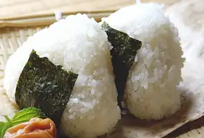 Onigiri Recipe (Rice Ball おにぎり)